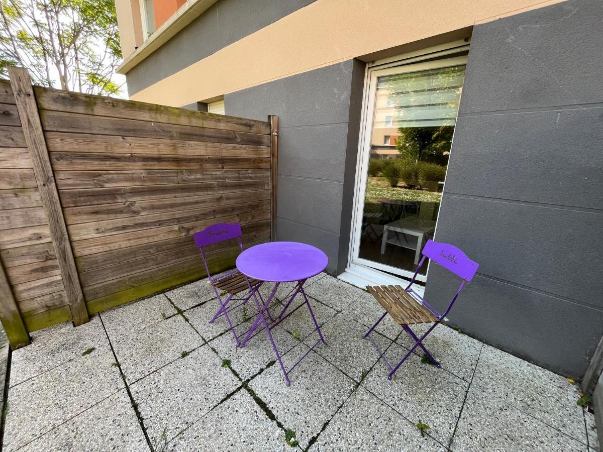 Acajou, Studio Avec Terrasse Et Parking Prive Caen Buitenkant foto
