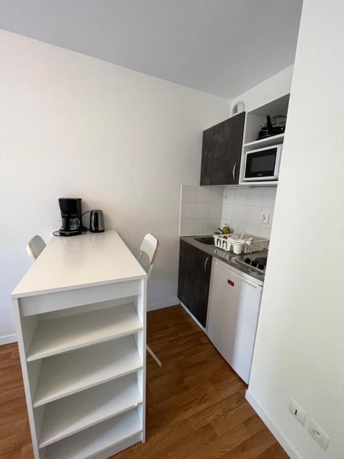 Acajou, Studio Avec Terrasse Et Parking Prive Caen Buitenkant foto